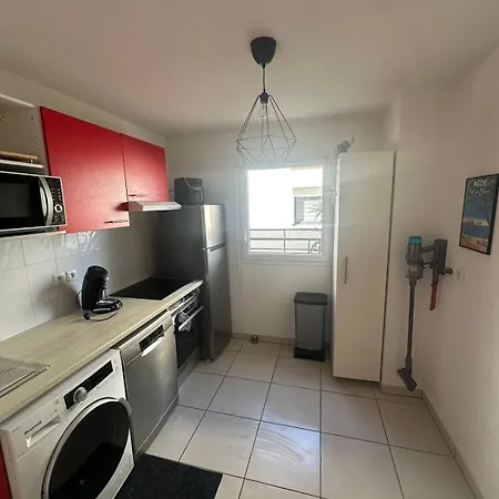 Maison Independante Avec Jardin Dans Proche De La Sérignan