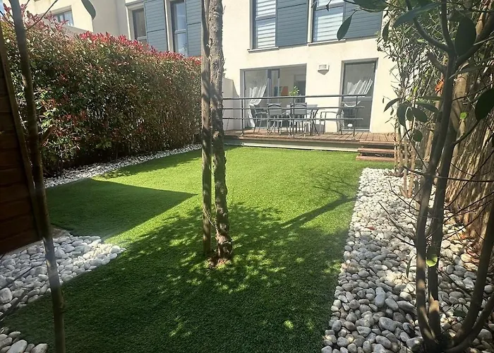 Maison Independante Avec Jardin Dans Proche De La * Sérignan